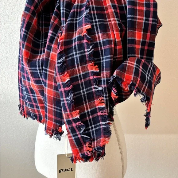 NWT PACT organic plaid blanket scarf - Picture 2 of 4